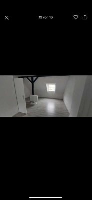 Große 4,5 -Zimmer-Wohnung in Duisburg Stadtmitte/Dellviertel