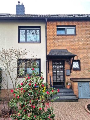 Charmantes Reihenhaus mit schön angelegtem Garten in guter Lage von Düsseldorf sucht neue Besitzer