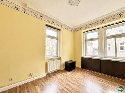 Familienhit: 5-Zimmer-Altbauwohnung mit Potential