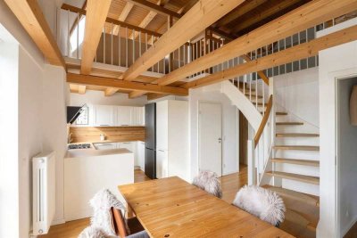 +++ Traumhafter Neubaustandard im Landhausstil mit Balkon, Parkett und Kamin +++