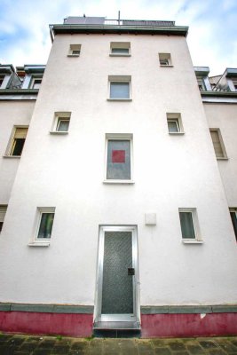 MARMOR, STEIN UND EISEN BRICHT ...