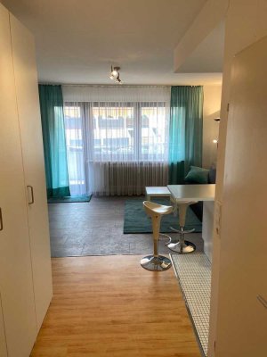 Stilvolle, geräumige und neuwertige 1-Zimmer-Wohnung mit Balkon und EBK in Karlsruhe