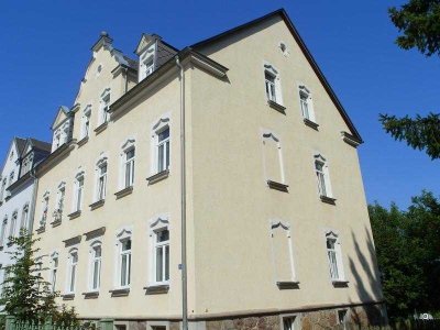 Neuer Laminatboden in Dielenoptik! 2-Zimmer-Dachwohnung mit Essküche und Badewanne * Garten nutzbar