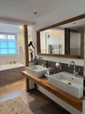 Charmantes 6-Zimmer Haus mit großem Garten in Straubenhardt