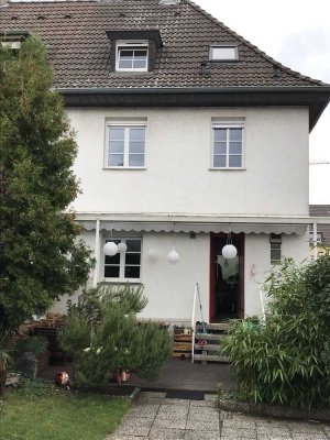 Für Familien: Reiheneckhaus in Mannheim-Käfertal