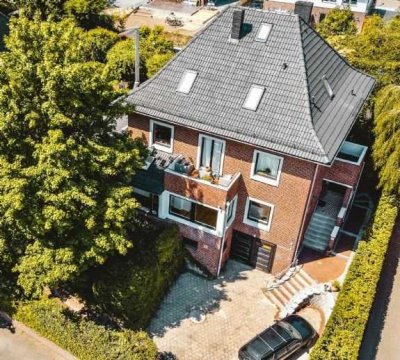 Langfristig zu Hause: Traumhafte EG-Atelierwohnung in Einzelhaus mit großem Garten und Sauna