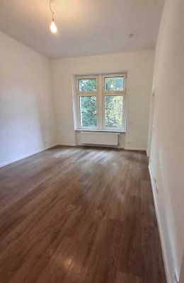 Sanierte 4-Zimmer-Wohnung mit Balkon und Gemeinschaftsgarten in Hanau
