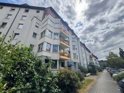 Ruhige Kapitalanlage mit Potenzial: 3 Zimmer, Terrasse, Tiefgarage – seit 2001 vermietet!