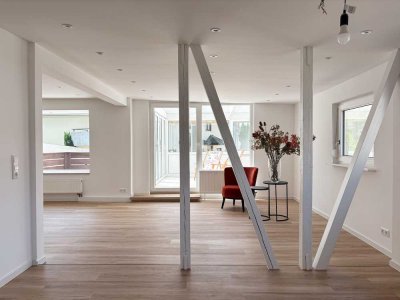 Kernsanierte 3,5-Zimmer-Wohnung mit Wintergarten, Terrasse und viel Platz