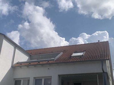 Sonnige 2,5-Zimmer Maisonette-Wohnung mit Dachterrasse in Winnenden