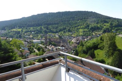 Traumhafte 4-Zimmerwohnung in Aussichtslage in 72275 Alpirsbach