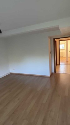 Wohnen mit Charakter: 2-Zimmer-Dachgeschosswohnung in Karlsruhe