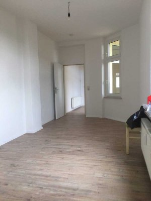 Geräumige Dreiraumwohnung in der Ackerstraße mit Balkon