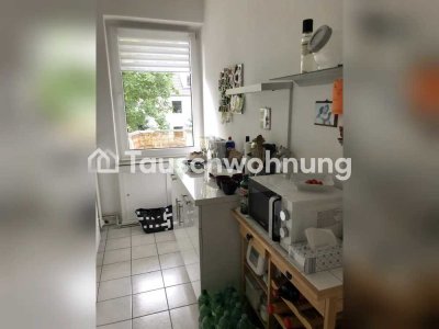 Tauschwohnung: 2 Zimmer mit Sonnen Balkon erste Etage Direkt Stadt Mitte