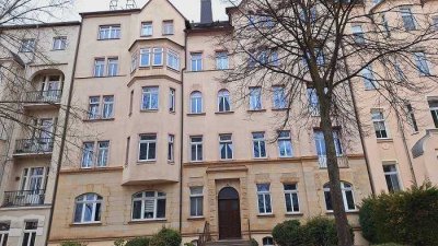 moderne 2 Raumwohnung in der 1 Etage mit EBK und Balkon und Gäste WC