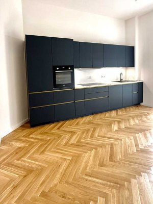 Exklusive Altbauwohnung mit Westbalkon im Kreuzviertel – EBK -  Kernsaniert in 2025