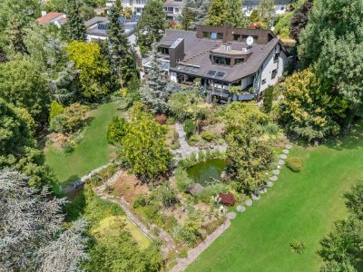 Wo Stil auf Weite trifft:  „Ein Unikat am Killesberg – Villa mit 8.000 m² Parkgrundstück“