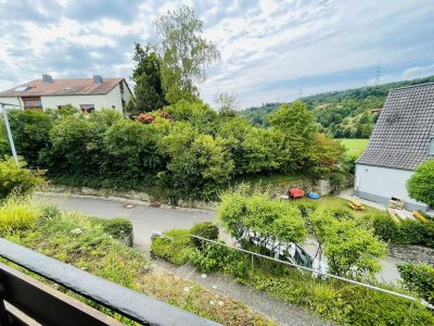 Charmante Doppelhaushälfte in traumhafter Aussichtslage mit Doppelgarage und Stellplatz