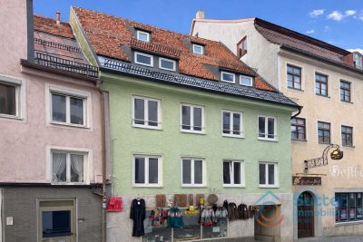 ca. 6 % Rendite möglich - Wohn- und Geschäftshaus im Zentrum