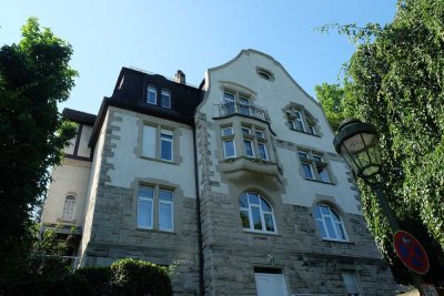 Villenwohnung 3 1/2-Zimmer-Dachgeschosswohnung am Annaberg
