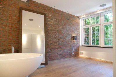 Stilvoll Großzügigkeit erleben: Exklusive Eigentumswohnung mit Loftflair