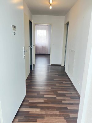 Genossenschaftswohnung mit Balkon und 2 Parkplätzen