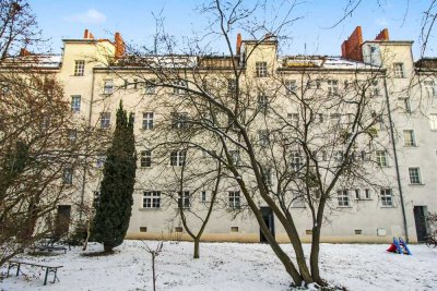 Bezugsfrei:  4-Zimmer Maisonette-Wohnung mit Balkon in Berlin-Tempelhof zu verkaufen
