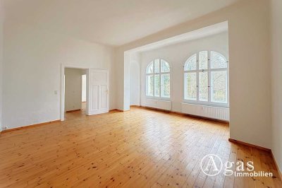 Charmante Altbauwohnung mit Erker in naturnaher Lage