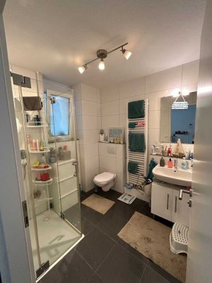 Hochwertige 3-Zi. -Wohnung mit gehobener Innenausstattung mit Einbauküche in Leinfelden-Echterdingen