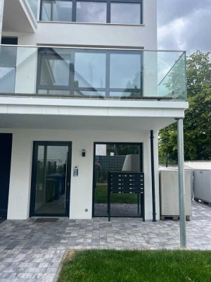 Moderne Neubauwohnung mit überdachtem Balkon – Erstbezug!
