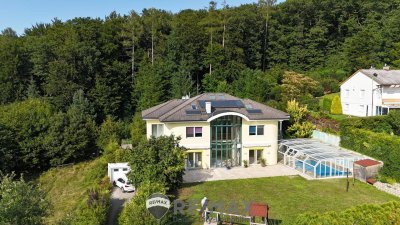 "Traumvilla mit Fernblick!"