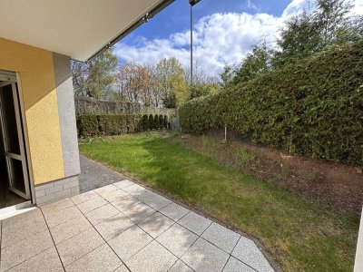 Stilvolle 3-Zimmer-EG-Wohnung mit Rasenfläche und Einbauküche mitten in der Stadt
