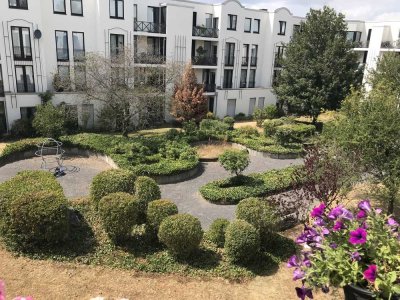Brüssel Berg, schöne 3 Zimmer Wohnung mit Balkon in gepflegter Wohnanlage, 84qm, TG-Stellplatz