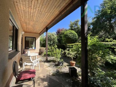 Charmantes Zweifamilienhaus mit schönen Garten und viel Potenzial im beliebten Kasseler Stadtteil Ki