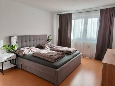 Schöne, Helle, Vollständig möbliert Mietwohnung Nähe Reumannplatz (ohne Marklerprovision)