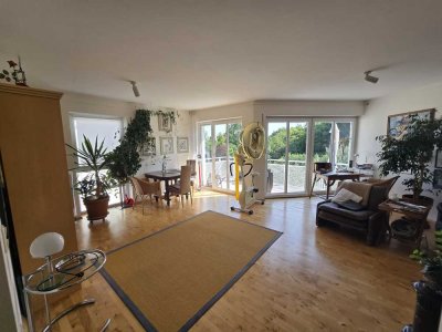 Charmante 2-Zimmer-Wohnung in ruhiger Lage von Friedrichsdorf mit Balkon und Blick auf Frankfurt