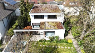 PF-Südstadt: Moderne Architektursprache trifft Top-Lage; Großzügiges Anwesen mit Außenpool