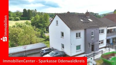 Ideal für die Großfamilie! 2-FH mit ausgebautem Dachgeschoss, gr. Hof und kl. Gartengrundstück