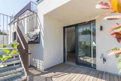 5-Zimmer-Dachgeschoß-Maisonette mit drei Terrassen und Weinbergblick