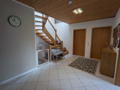 4 Zimmer Maisonette Wohnung, Garten+Stellplatz