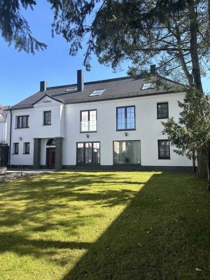 Sie suchen eine Stadtvilla!, mit neuwertiger Ausstattung in fürth Poppenreuth