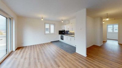 Charmante Wohnung zmit Balkon und EBK!
