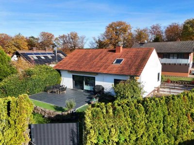 Wohnen am Waldrand – Einfamilienhaus mit Kamin und Terrasse