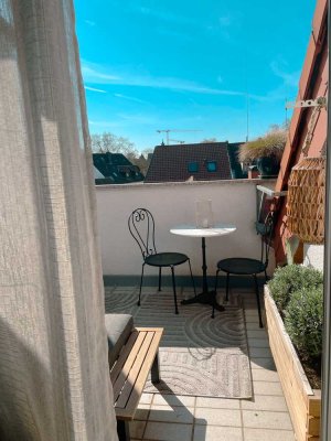 Exklusive Maisonette-DG-Wohnung | 2 Balkone | hochwertige Ausstattung &  perfekte Lage