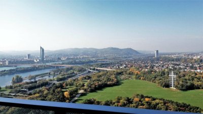 All-inklusive: spacious studio-apartment on higher floor for short time rent!