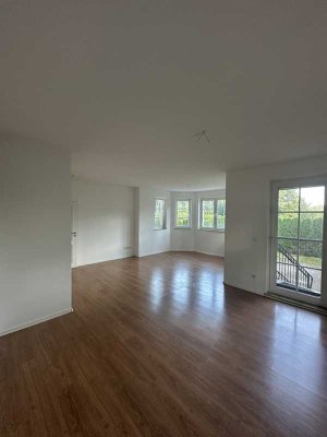 Sonntag,28.9.25 um 13:30 Uhr besichtigen- 3 Zimmer m. Garten-wie im EFH