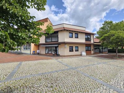 Something different! Lichtvolle Stadtwohnung mit Garage: DIE Alternative zum Haus!