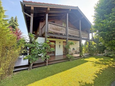 Einfamilienhaus im Chalet Stil - offener Grundriss und Einliegerwohnung