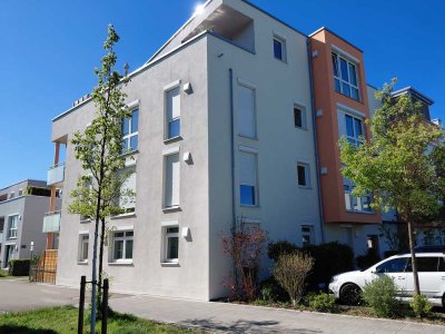 Großzügige helle 4-Zimmer-Wohnung mit Balkon in Augsburg-Pfersee