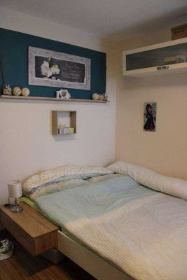 Schöne und gepflegte 1,5-Raum-Wohnung mit Balkon und EBK in Wesselburen
